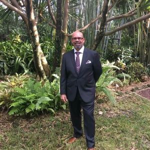 Meet your Posher, Luis